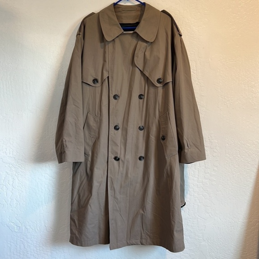 London Fog Trench Coat 42 Short